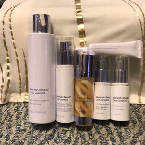 Cindy Crawford’s Meaningful Beauty Skin Care